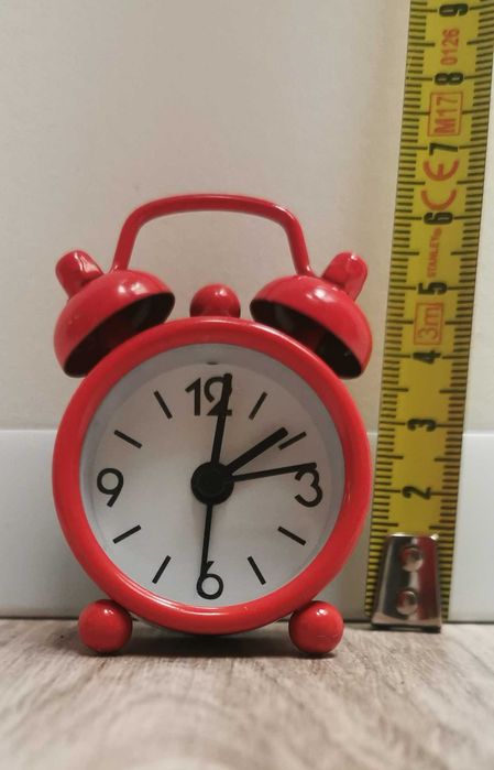 Czerwoni mini budzik - USZKODZONY