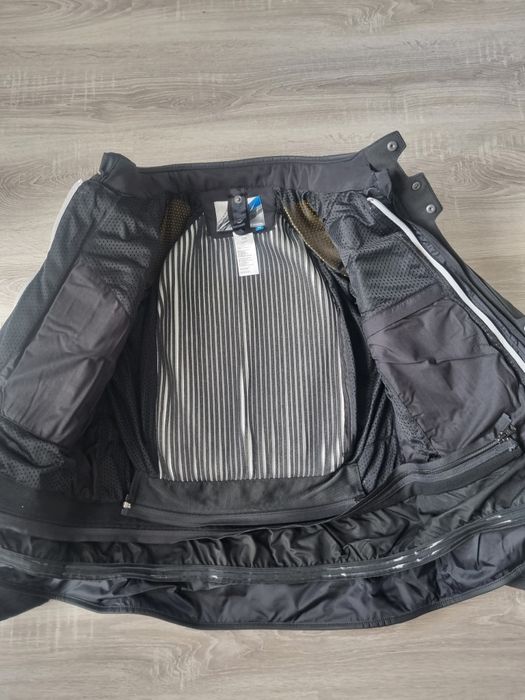 Nowa kurtka BMW Enduro Guard roz. 56 XL męska.
Wodoodporna wyposaż