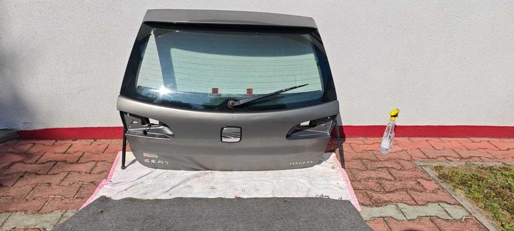Klapa bagażnika z szybą – SEAT IBIZA III (bez lamp)