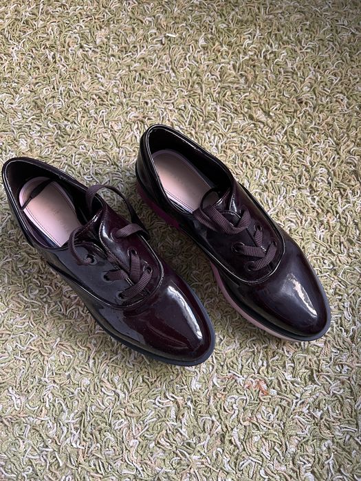 Шикарные лаковые туфли зара