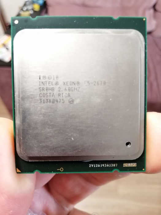 Пpoцecop Intel Xeon E5-2670 v1