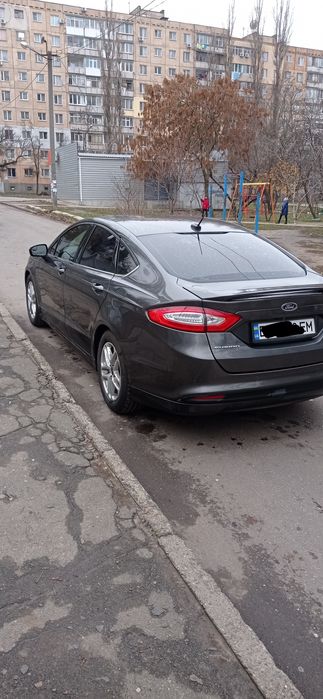 Ford Fusion SE 2015