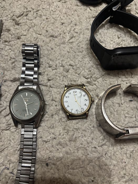 Продам лот часов