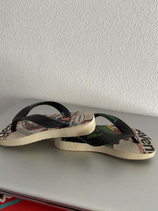 Chinelos Havainas Marvel para  criança