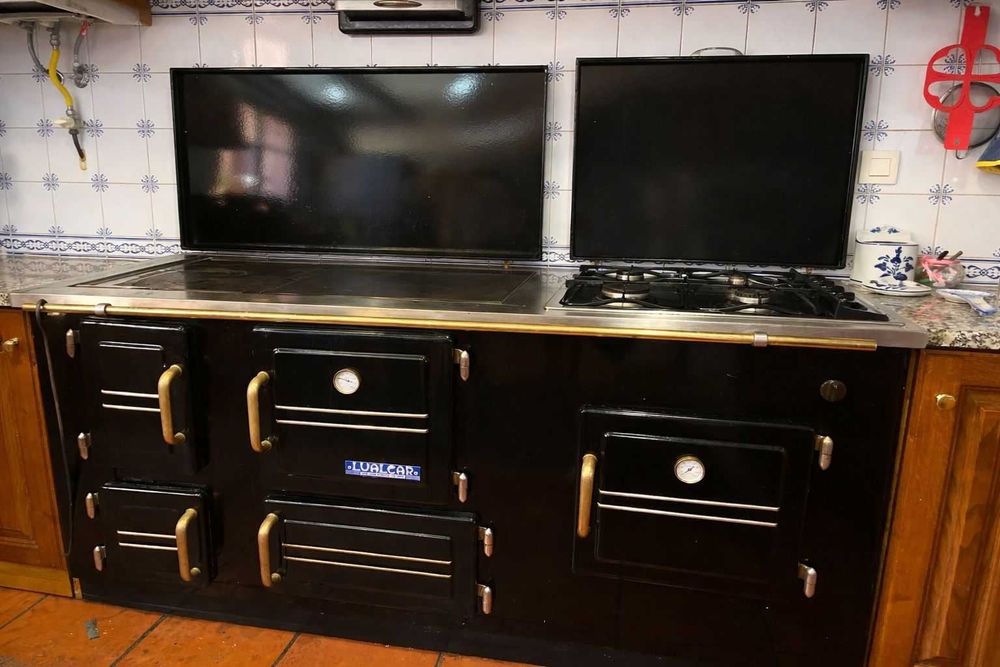 fogão a lenha, combinado com gas