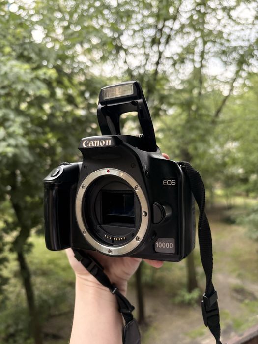 дзеркалка canon eos 1000d
