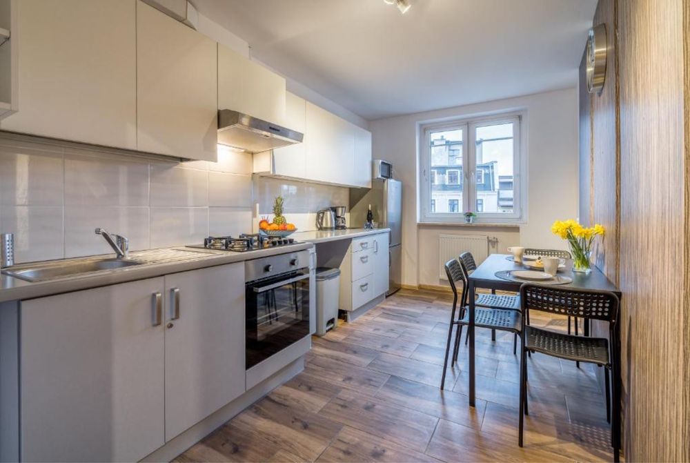 Piekny apartament w centrum! Torun 75m2 6 osob !! Wolne terminy