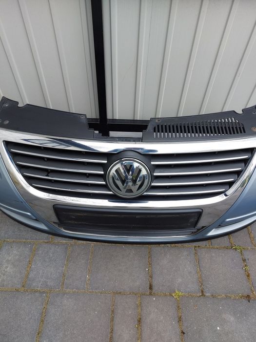 Zderzak przód przedni VW Passat b6 kod lak LC7Z