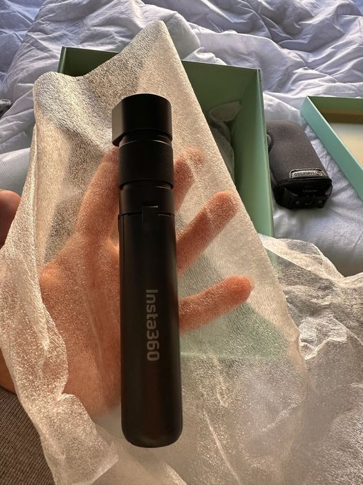 Insta360 X3 com stick e tripé
