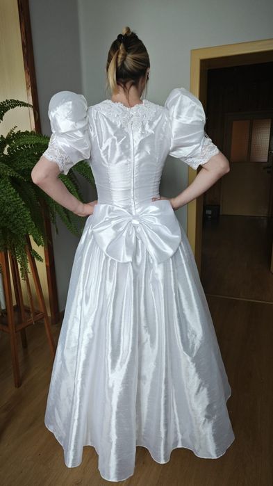 Suknia ślubna S/M vintage retro biała gipiura, perły, cekinami