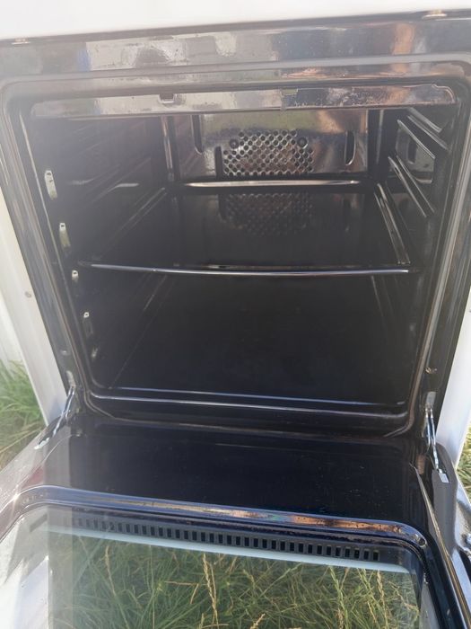 Продам газову плиту бу