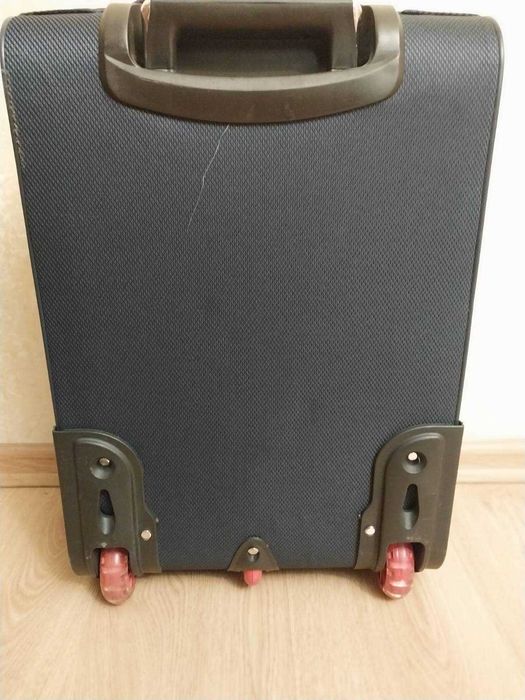 Чемодан маленький на колесах тканевый , размер S , ручная кладь