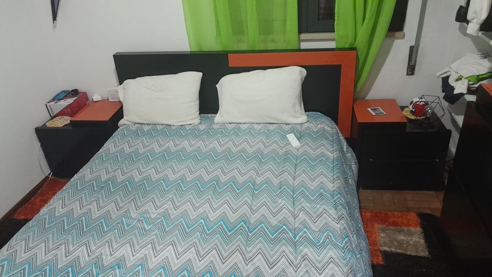 Quarto de casal em bom estado