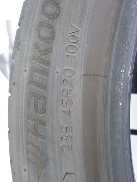 Opony letnie x4 235/45R20 Hankook #H041