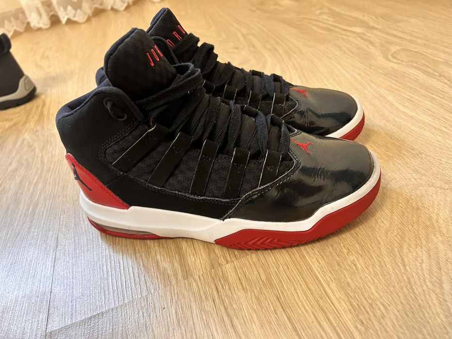 кросівки Nike Air Jordan Max Aura