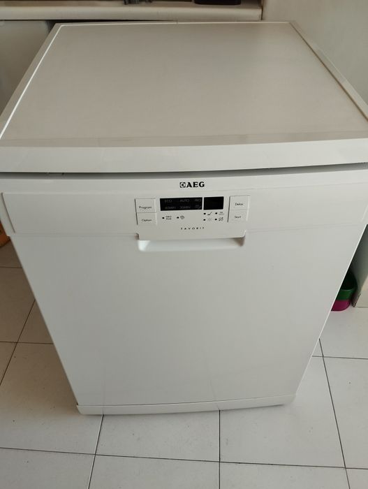 Máquina de lavar loiça AEG