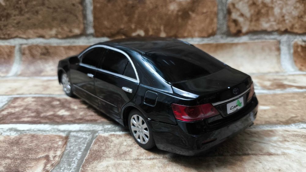 Машинка на радіокеруванні Toyota Camry 1:24 Rastar