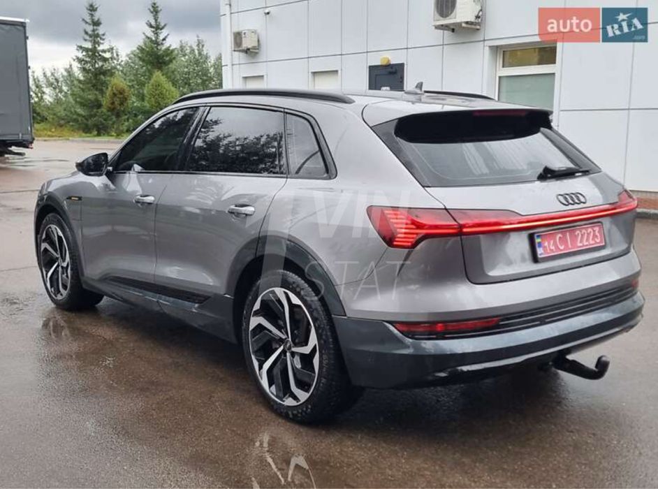 Audi Etron Q8 , 95kw , європа , не бита, обмін на нерухомість