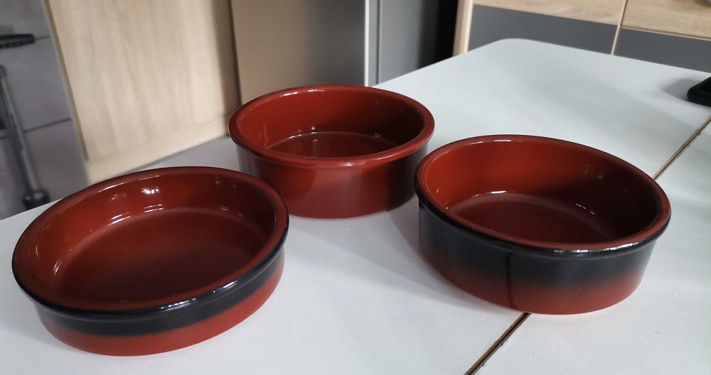 Trzy paterki ceramiczne