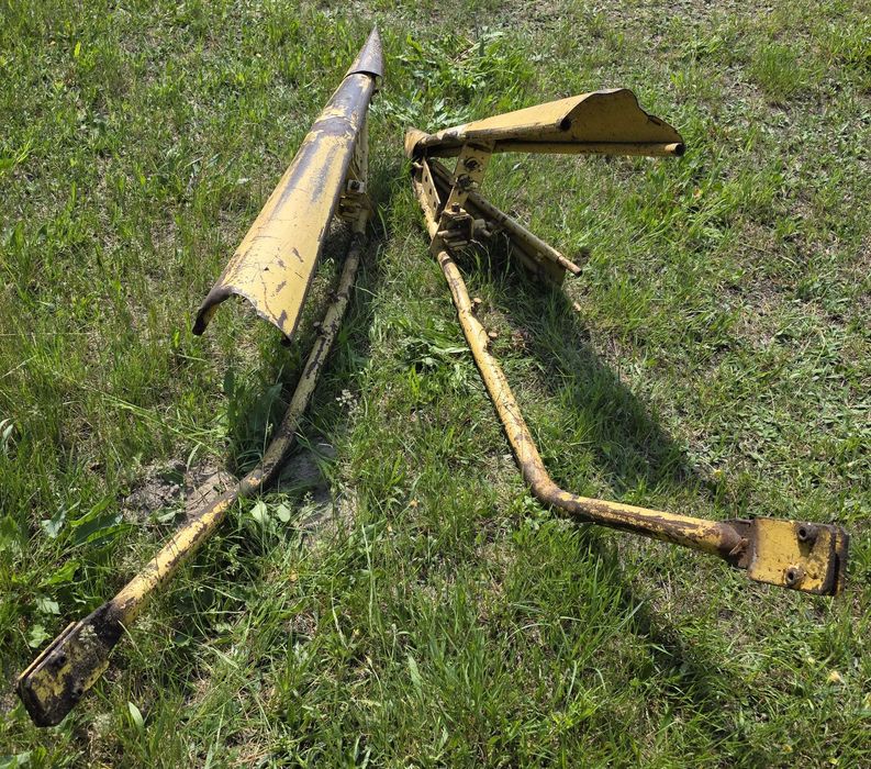 Rozdzielacz łanu prawy,lewy kombajn New Hollan Deutz Fahr Claas różne