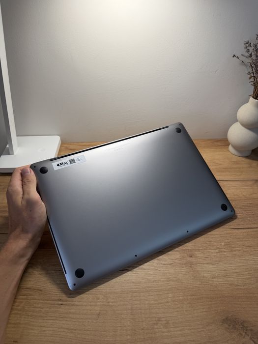 MacBook Pro 16 2019 Intel i9 32GB RAM 1TB SSD