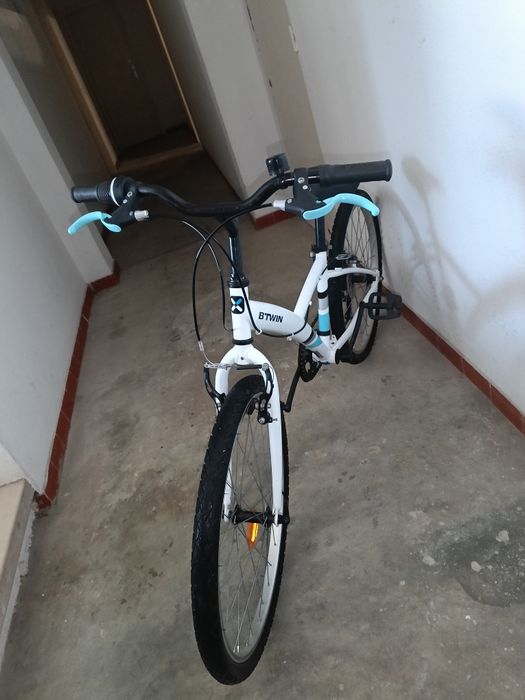 70€ Bicicleta roda 24 excelente pegar e andar