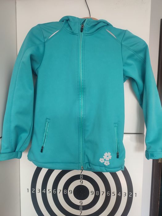 Wygodna kurtka softshellowa dziecięca