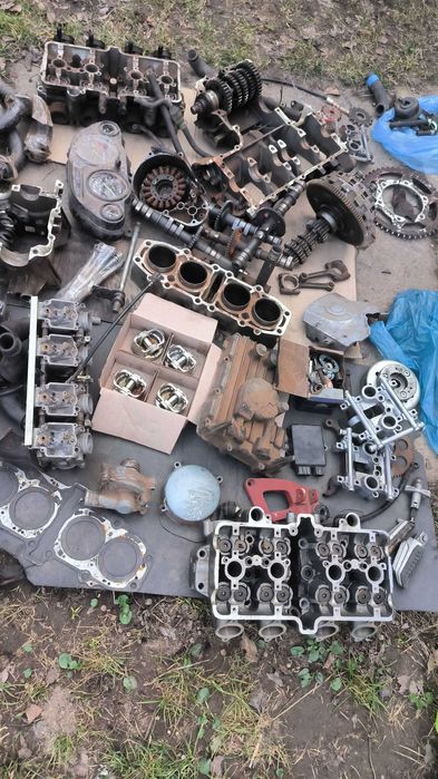 Продам запчасти двигателя Kawasaki ZZR 400/600 модель Е