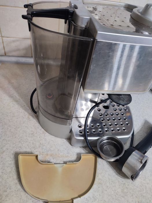 Кофеварка delonghi