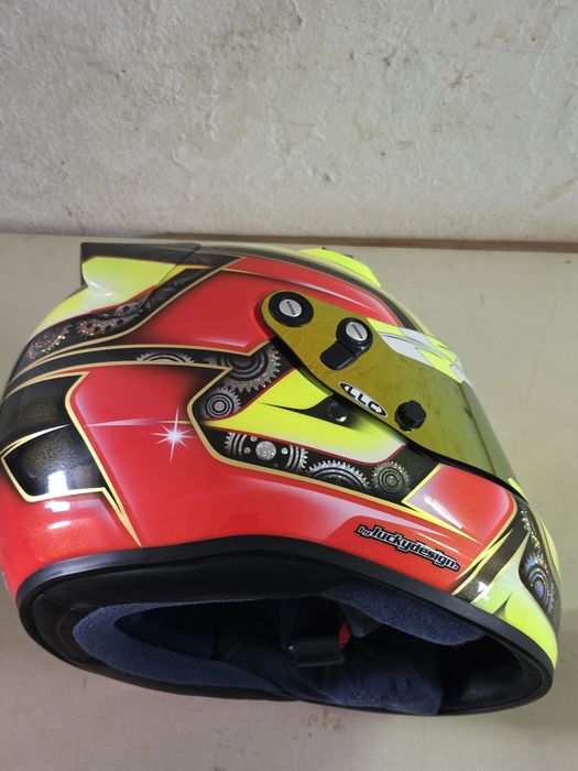 Capacete de moto ARAI