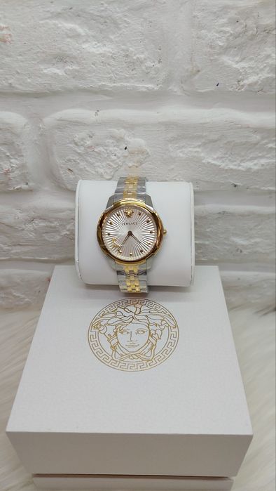 Годинник часы Versace VLR00519 оригінал