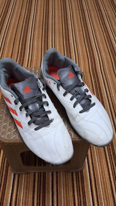 Кросівки для футзалу Adidas. Розмір  44,5 (29см )