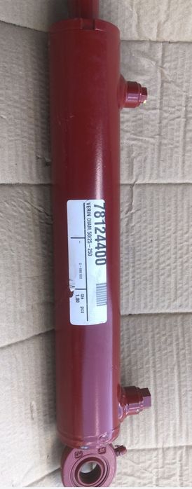 Циліндри та гідро- циліндри, кронштейни Hardi