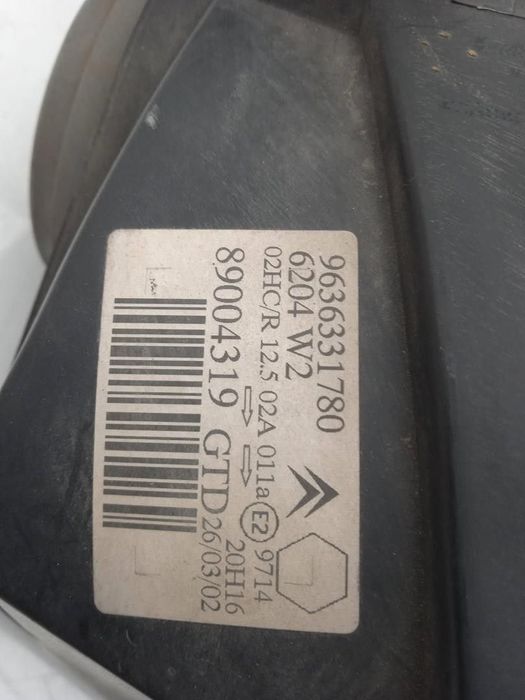 FAROL ESQUERDO CITROEN SAXO 2000