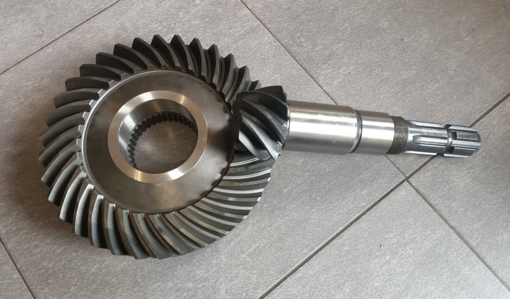 Przekładnia łukowa 8x34 przyczepy samozbierającej STRAUTMANN