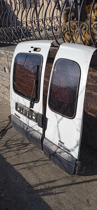 Скло бокове ліве RENAULT KANGOO 1996 2007