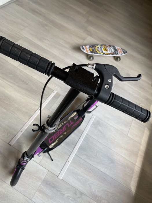 Самокат, стан нового, без дефектів.