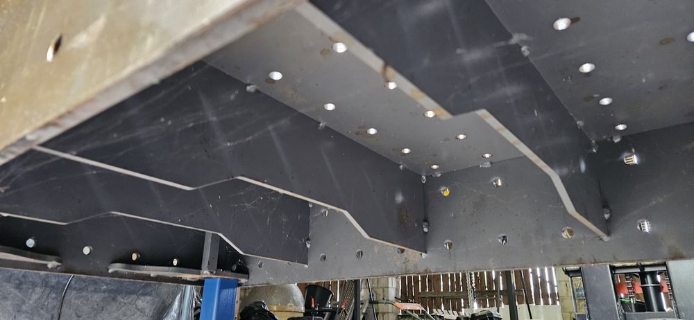 Dwa stoły spawalnicze 120x70 cm, frezowany blat na CNC, stal 12 mm