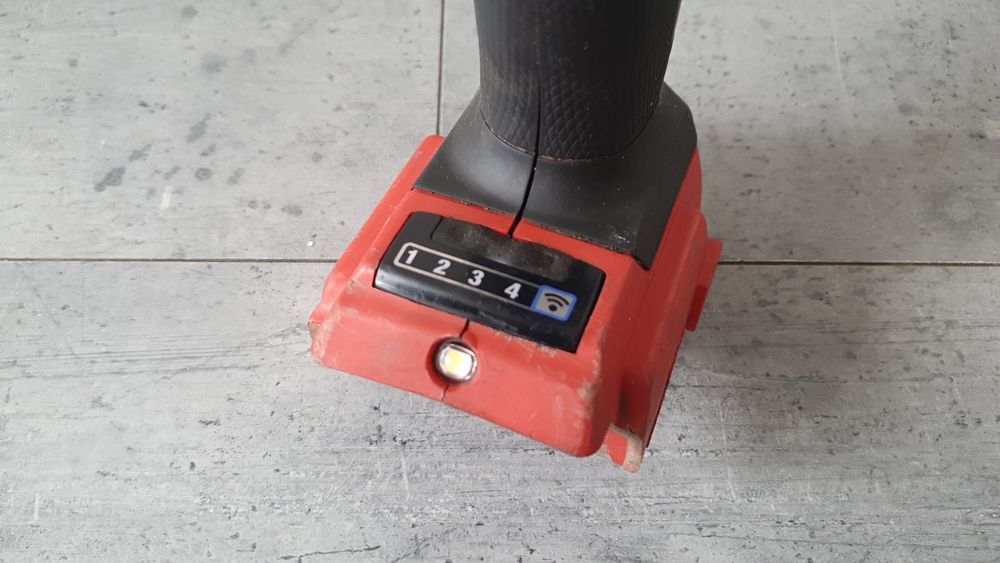 Orginalny Milwaukee m18 fhiwf12
