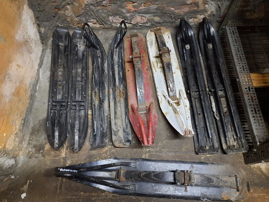 Skuter śnieżny płozy ski doo Bombardier narty ślizgi widia