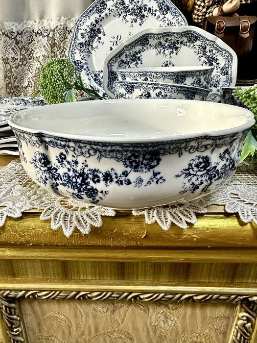 Чайно столовий сервіз