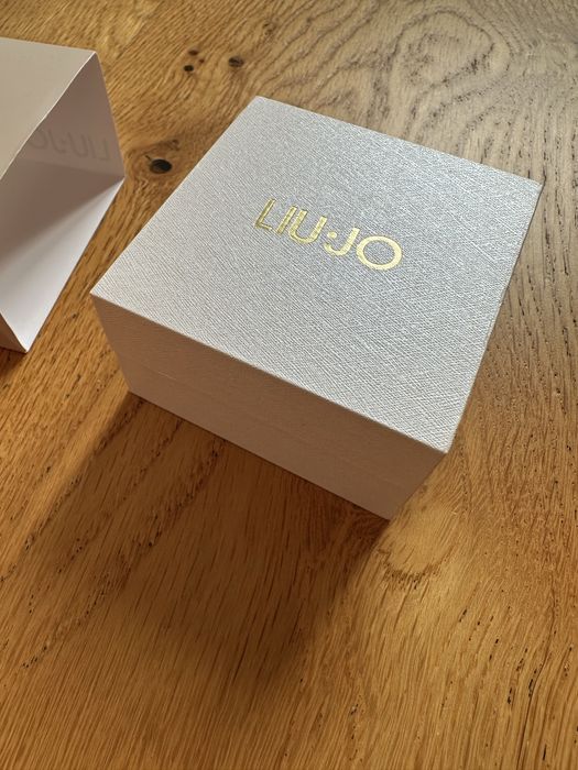 Pudełko pudełeczko na biżuterię liu jo beżowe kremowe perłowe