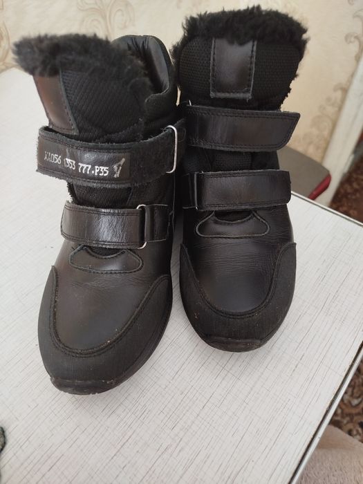 Продам ботинки на мальчика!