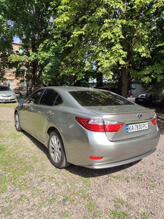 Оренда авто. Аренда авто Lexus es300h 2014 гибрид/газ для работы в такси