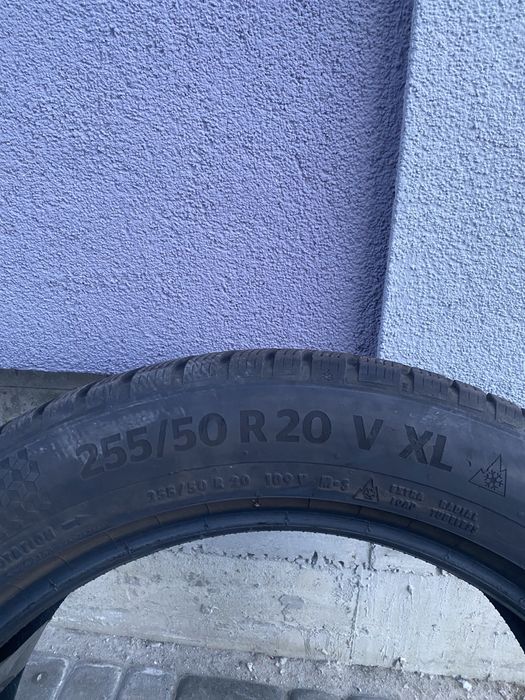 Продам комплект зимових шин Continental WinterContact  (255/50 R20