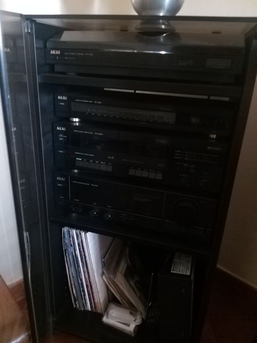 Aparelhagem Akai com movel