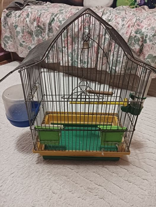 Клітка для папуги