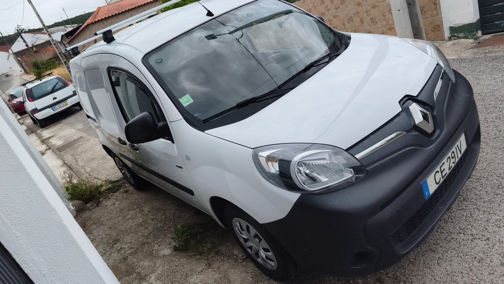 Kangoo Elétrica ZE Etech 33Kw 2020 IVA DEDUTIVEL