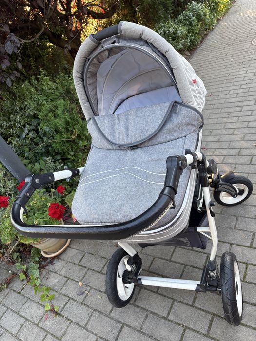 Sprzedam wózek 2w1