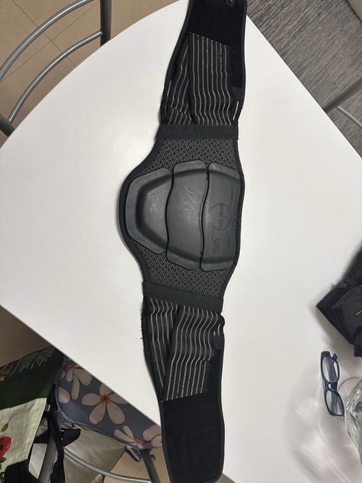 Protecao de coluna Dainese